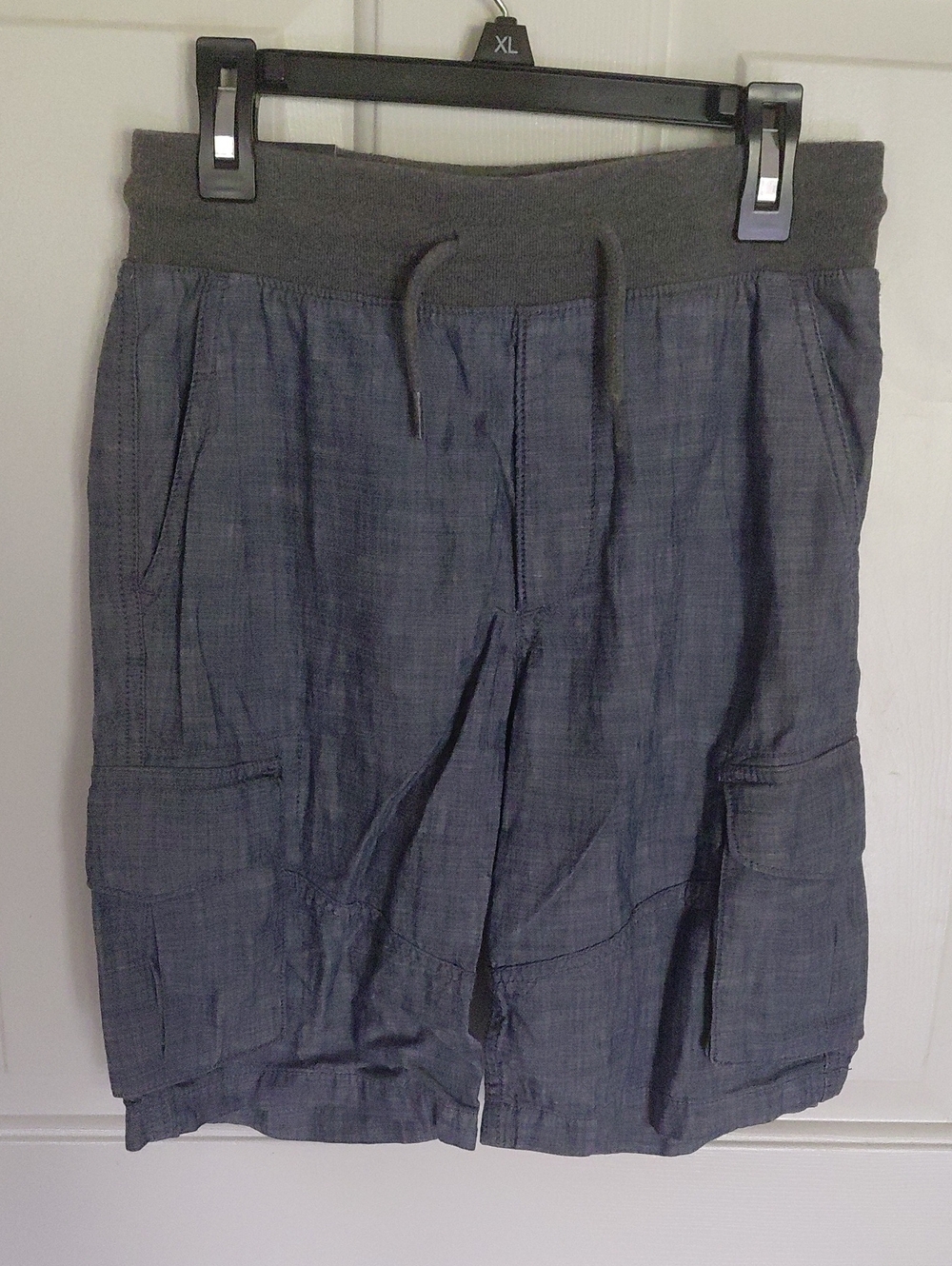 GAP Men's Charcoal Gray Cargo Shorts with Drawstring Waist